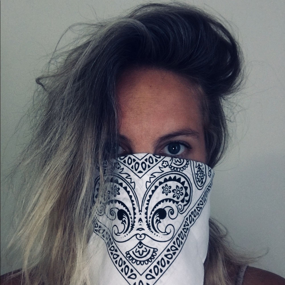 Meet your Posher, Raquel